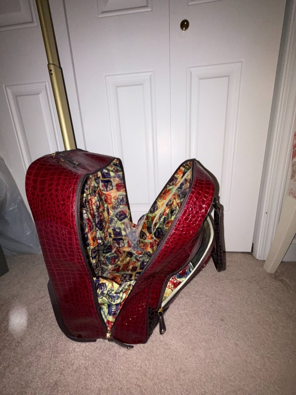 Samantha Brown Bow Rolling Suitcase - Picture 5 of 10